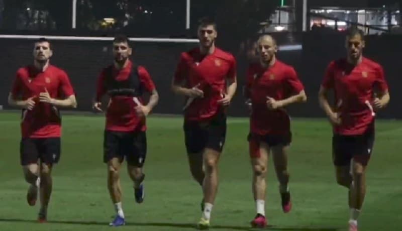 Latihan di Tengah Gerimis, Bulgaria Kirim Sinyal Serius ke Timnas Indonesia