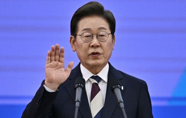 Heboh, Presiden Korsel Posting Video Pasukan Israel Lempar Bocah Palestina dari Atap Bangunan