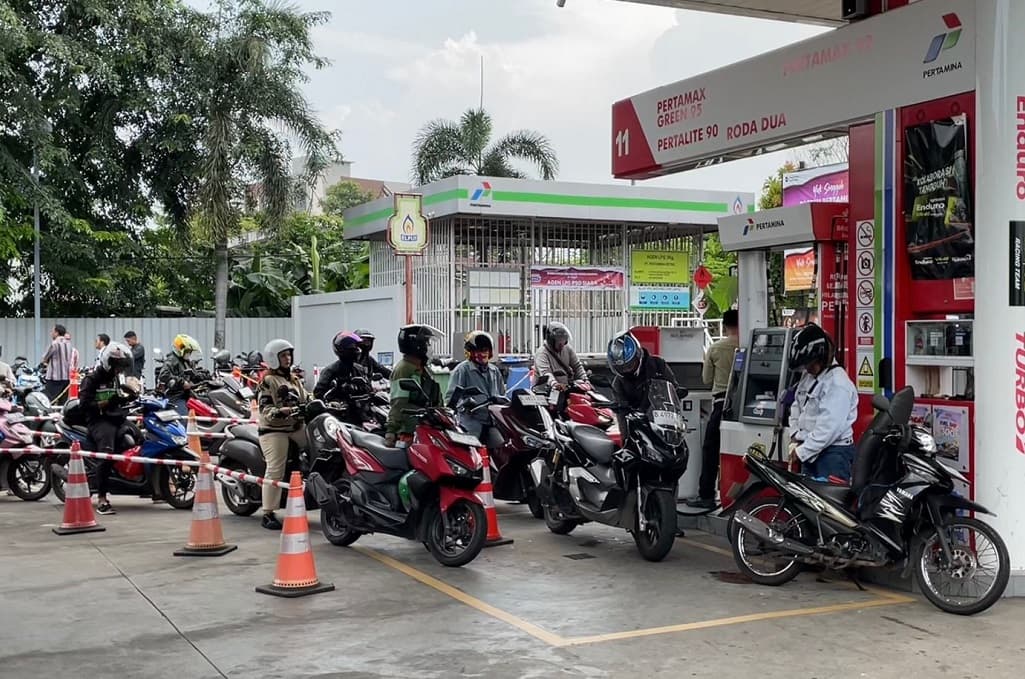 Pemotor Lirik Pertalite gegara Isu Harga BBM Naik: Sayang Ongkos, Cari yang Murah