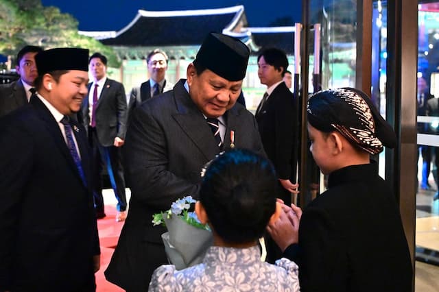 Anak-Anak Indonesia Semringah Sambut Prabowo di Korea Selatan: Deg-degan tapi Bangga