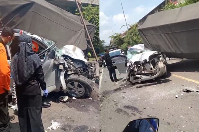 Kecelakaan di Bojonegoro, SUV Tabrak Truk di Bawah Flyover Ngraho usai Gagal Menyalip