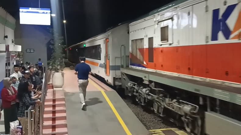 KA Bangunkarta Anjlok di Bumiayu Brebes, 13 Perjalanan Kereta Dialihkan ke Jalur Utara