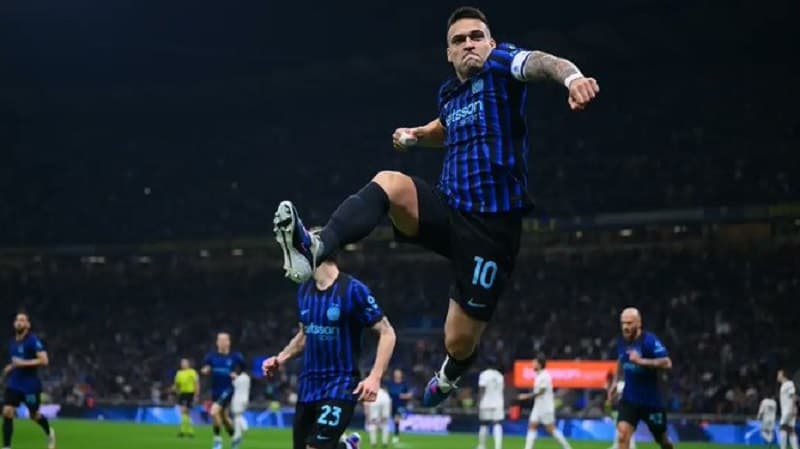 Inter Milan Mengamuk! Comeback Lautaro Martinez Berujung Pesta Gol 5-2 atas AS Roma