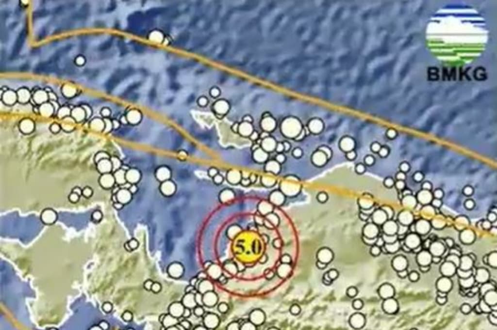 Gempa Hari Ini Magnitudo 5,0 Guncang Waropen Papua Gempa Hari Ini Magnitudo 5,0 Guncang Waropen Papua