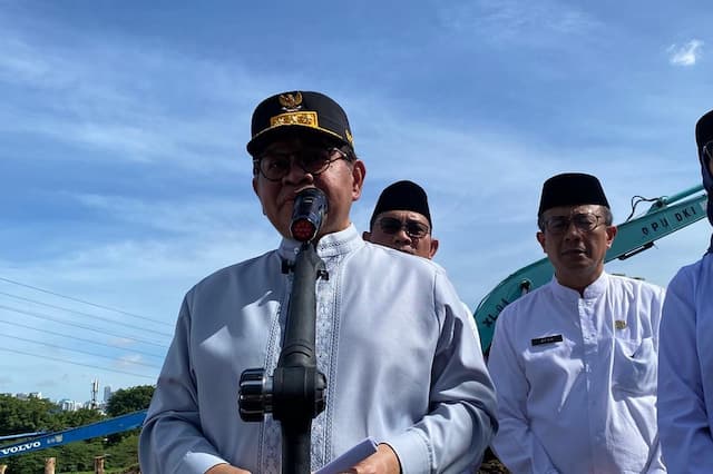 Pramono Izinkan Parpol Beri Nama Halte di Jakarta: yang Penting Bayar