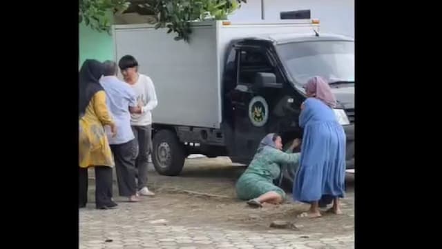 Viral Balita Terlindas Mobil MBG di Indramayu, Cek Faktanya