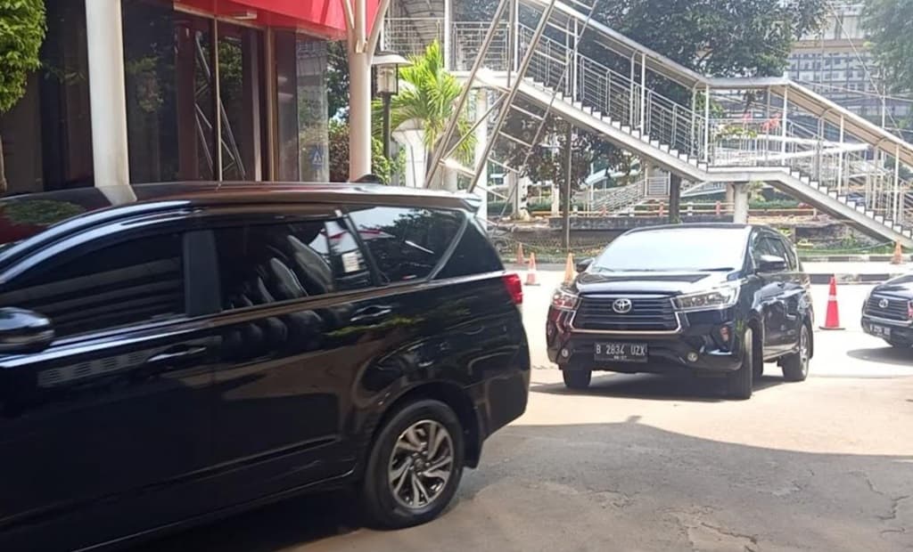 13 dari 16 Orang Terjaring OTT di Tulungagung Tiba di KPK