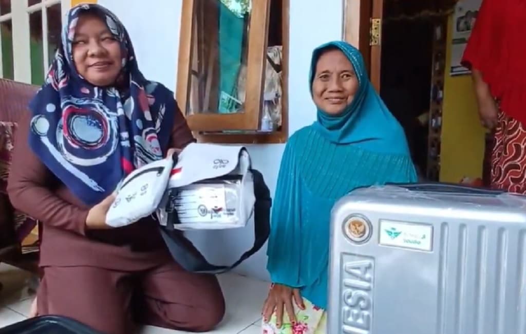 Nabung 50 Tahun, Nenek 22 Cucu Penjual Cilok di Pasuruan Berangkat Haji