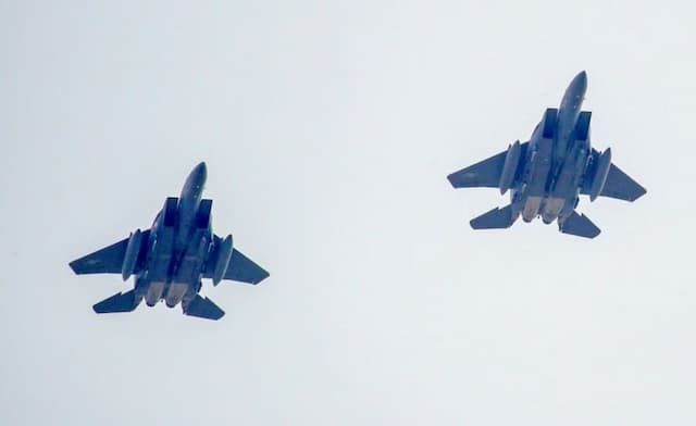 Pilot Sibuk Rekaman Video, 2 Jet Tempur Korsel Bersenggolan di Udara