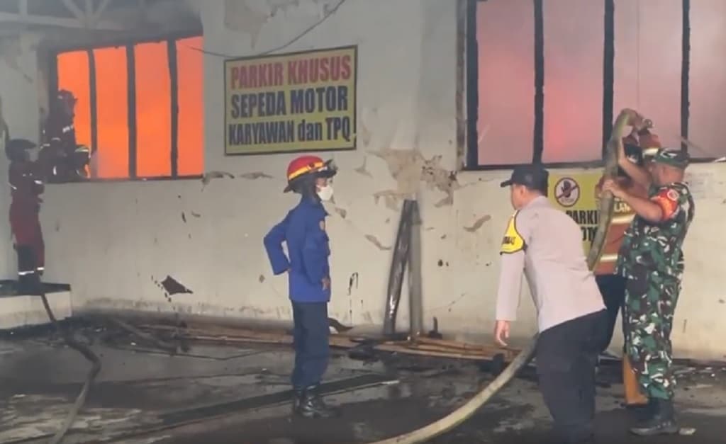 Tilap Barang Rp7 Miliar, 5 Karyawan Nekat Bakar Gudang Pabrik Rokok di Malang