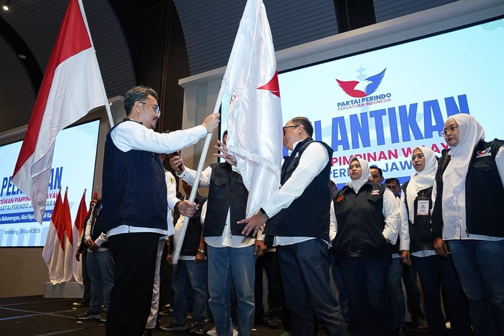 Sekjen Ferry Kurnia Lantik Pengurus Partai Perindo Jabar: Prioritas Utama Menuju Pemilu 2029