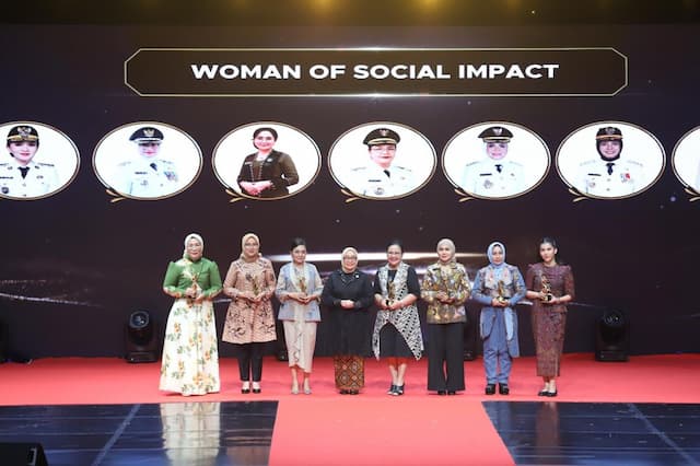 Rasniathi Adi Arnawa Persembahkan Piala Women's Inspiration Awards 2026 untuk Perempuan Badung