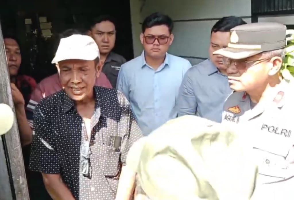 Mencekam! Detik-detik Eksekusi Rumah di Surabaya, Penghuni Melawan Tolak Pindah