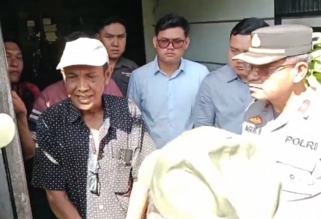 Mencekam! Detik-detik Eksekusi Rumah di Surabaya, Penghuni Melawan Tolak Pindah