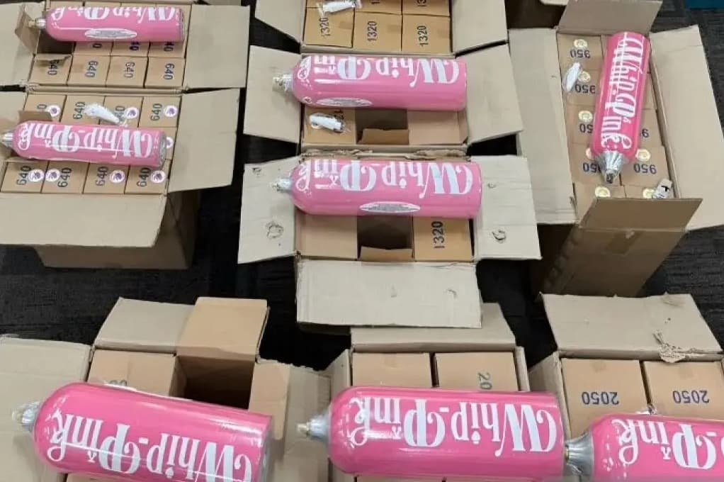 Terungkap! Asisten YouTuber RA Terbukti Pakai Whip Pink Tak Sendirian