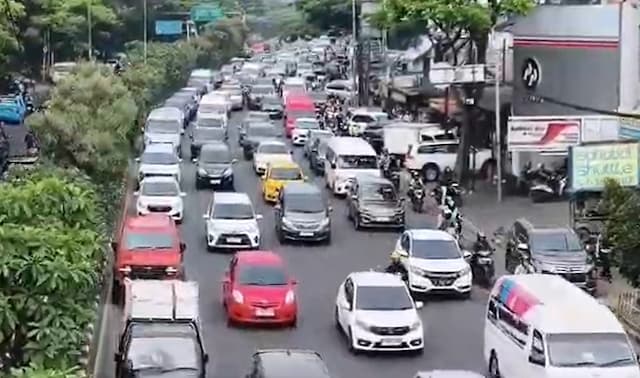 Ribuan Kendaraan Tinggalkan Bandung Hindari Puncak Arus Balik Libur Panjang