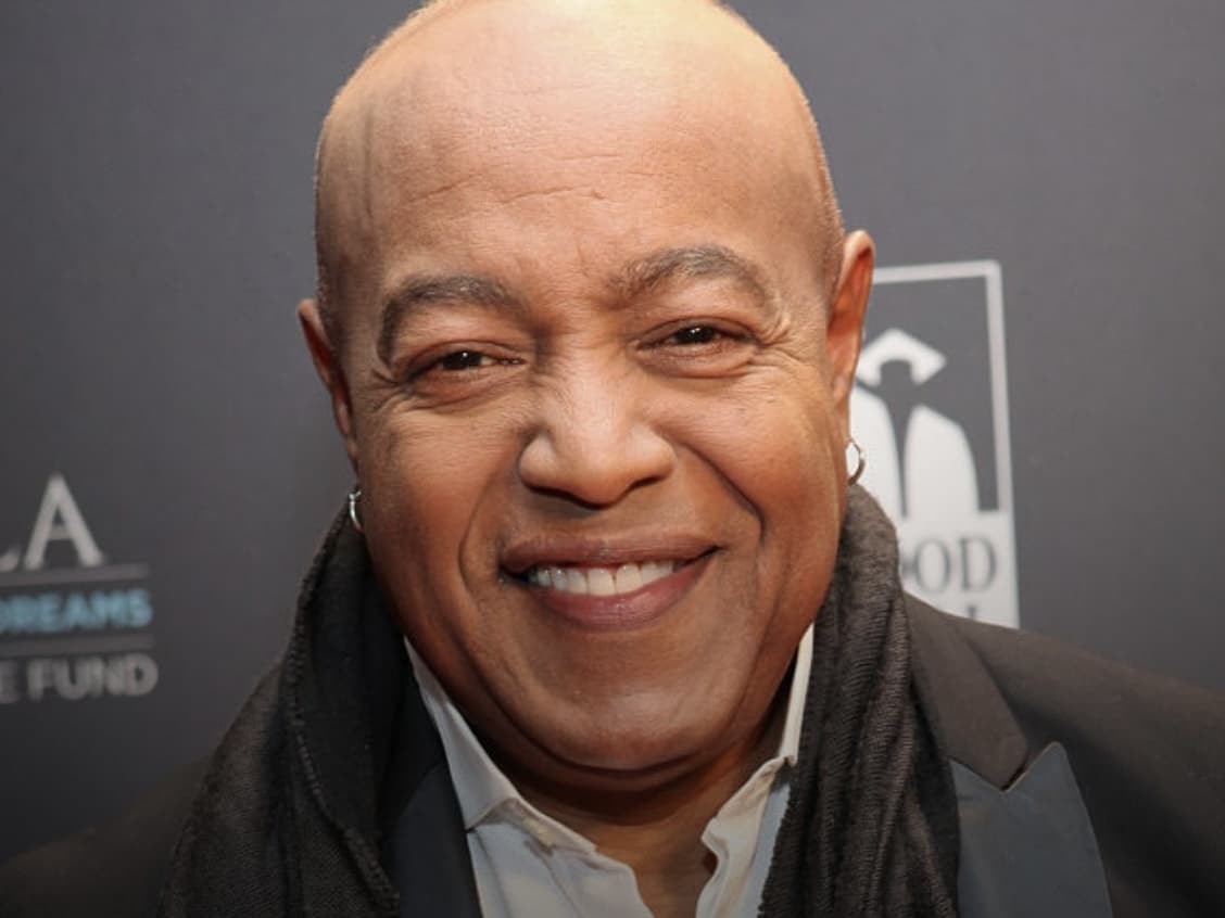 Penyanyi Legendaris Peabo Bryson Meninggal Dunia di Usia 75 Tahun