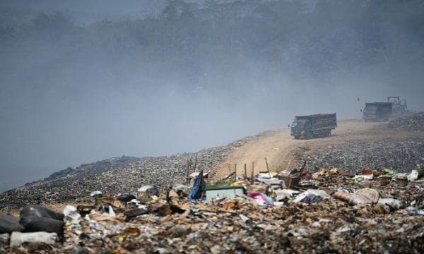 TPA Sarimukti Overload, Walhi Sebut Pemprov Jabar Tak Serius Tangani Sampah