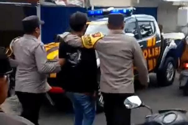 Kepergok Curi Sepeda Motor, Seorang Pria Digelandang ke Kantor Polisi