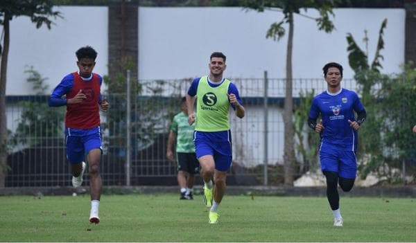 Nick Kuipers dan Edo Febriansyah Mulai Gabung Latihan Bersama