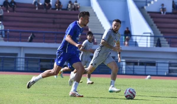 Jelang Duel Kontra Persebaya, Mateo Kocijan Optimis Persib Kembali ke Jalur Kemenangan