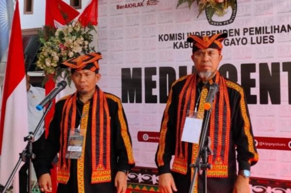 Pasangan Calon Bupati Gayo Lues Jalur Independen Resmi Mendaftar Ke KIP