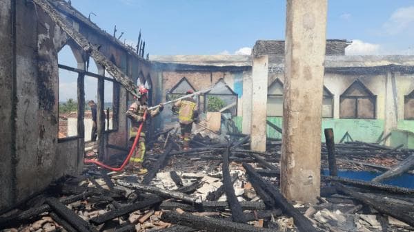 Sebuah Masjid di Limbangan Garut Terbakar Diduga Konsleting Listrik