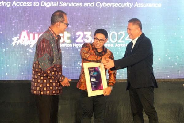 BRI Life Raih Penghargaan di Ajang Indonesia Best Digital Financing Awards 2024