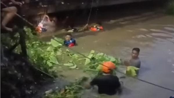 Banjir Samarinda Telan Korban Jiwa, Bocah 6 Tahun Tewas Terjatuh di Saluran Air