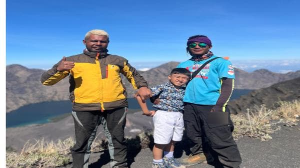 Keren! Ditemani sang Ayah, Siswa SD Pangudi Luhur Jakarta Ini Taklukan Gunung Rinjani