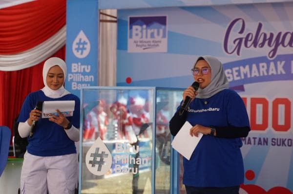 Air Minum Biru dan Kader Surabaya Hebat Gaungkan Hidup Sehat dan Hemat