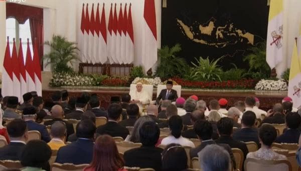 Dihadapan Paus Fransiskus, Jokowi Apresiasi Sikap Vatikan Terkait Dukungan Terhadap Palestina