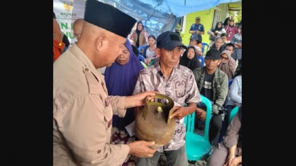 Pemkab Kukar Salurkan Bantuan bagi Korban Kebakaran di Gunung Belah