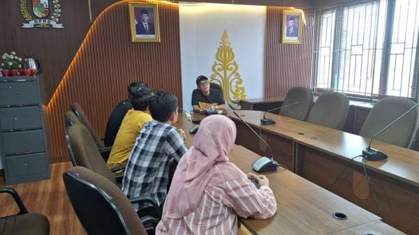 Pedagang Kecil di Pekanbaru Resah, Ranperda KTR Atur Radius Pembatasan Penjualan Rokok