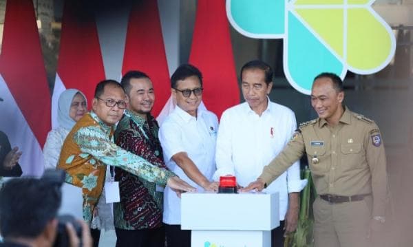 Presiden Jokowi Resmikan RS Kemenkes Makassar, Danny Pomanto: Pusat Layanan Kesehatan OJK