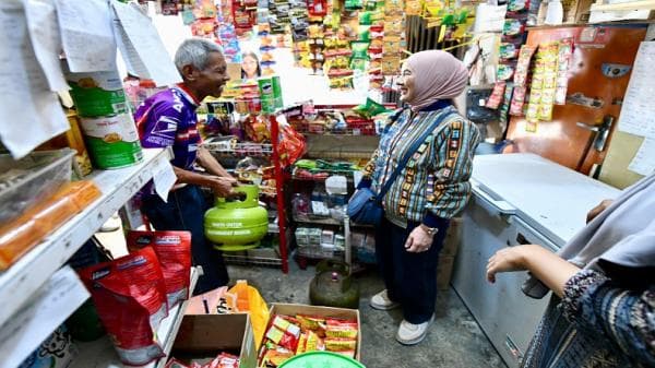 Cek Ketersediaan Elpiji 3 Kg di Solo, Dirut Pertamina Temukan Hal Ini