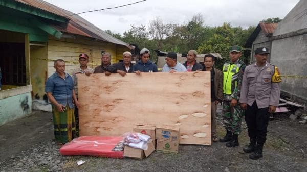 Dinsos Bener Meriah Salurkan Bantuan Masa Panik untuk Korban Kebakaran Rumah