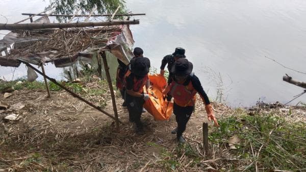 Tim SAR Gabungan Menemukan Jenazah Wanita Dalam Keadaan Meninggal di Sungai Serayu