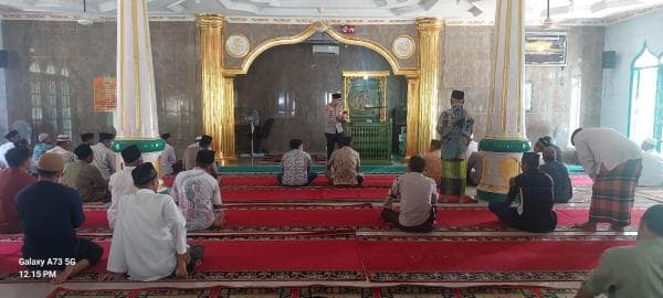 Kembali Polsek Bukit Kapur Lakukan Cooling System Berupa Penyuluhan Keamanan dan Kamtibmas di Masjid