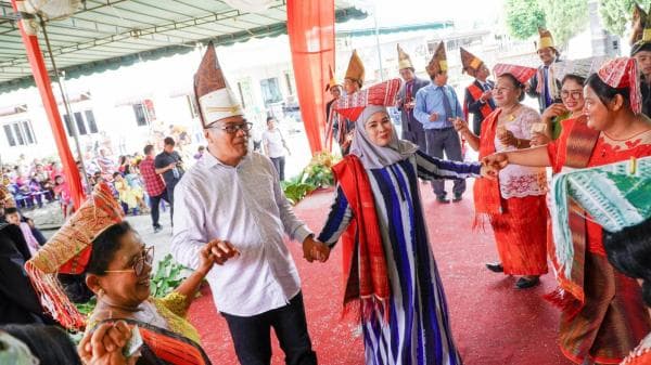 Hadiri Pesta Olob-Olob di GKPS Suka Mulia, Asri Ludin Tambunan Didukung Masyarakat Simalungun