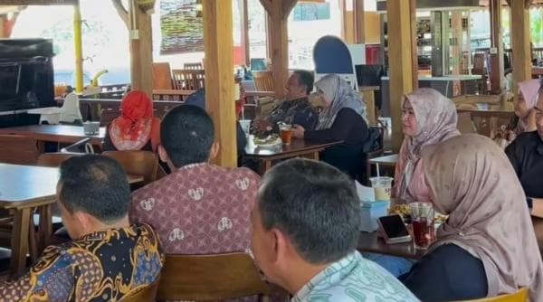 Bawaslu Kuningan Diminta Sikapi soal Pertemuan Legislator Jabar dengan Sejumlah ASN