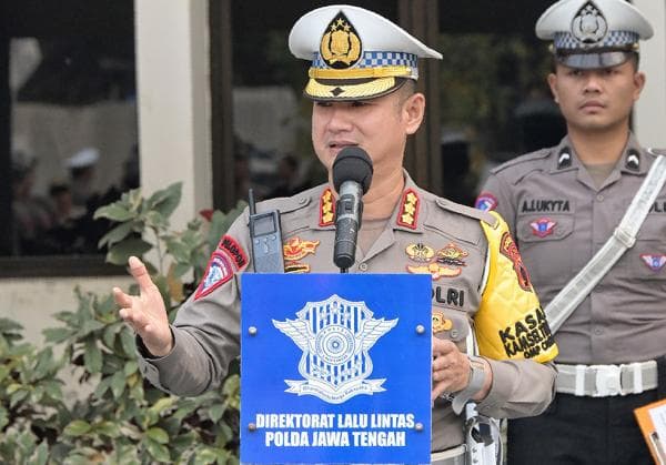 Ciptakan Rasa Aman dan Nyaman di Jalan Raya, Polda Jateng Turunkan Personel Dalam Gatur PH Pagi