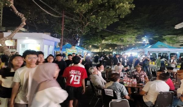 Pasar Kosambi Bertransformasi: 36 Penjual Siap Suguhkan Kuliner Malam yang Menggoda