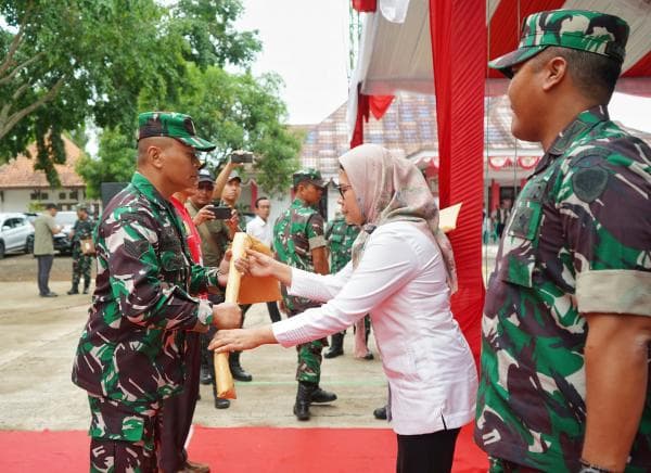 Bupati Indramayu Puji Sinergitas TNI dan Masyarakat Desa dalam Program BSMSS