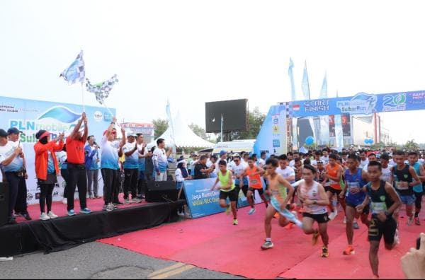 Ribuan Warga Ramaikan Fun Run 4 KM Sambut Hari Jadi Sulbar ke-20