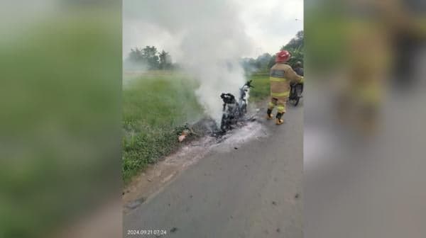 Baru Diservis, Motor Warga Kota Tasikmalaya Hangus Terbakar