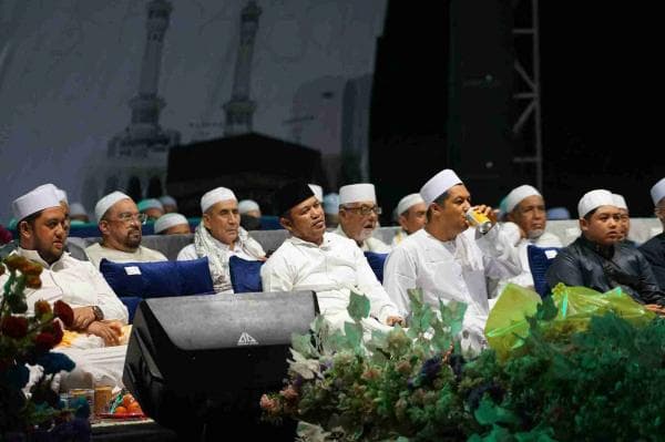 Hadiri Maulid Nabi Muhammad, Rudy Mas’ud disambut Habib Ahmad Alhabsie Doakan Agar Menjadi Gubernur