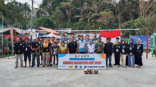 6 Kecamatan di Tasikmalaya Selatan Ikuti Turnamen Bola Voli Putra Dinasti Rambatan Cup 2024