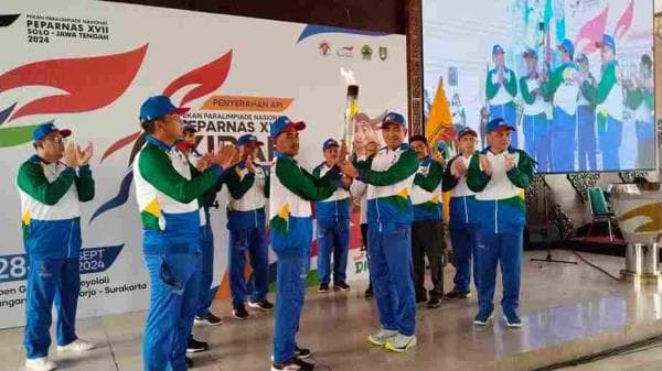 Api Obor Peparnas XVII Menyapa Kota Karanganyar