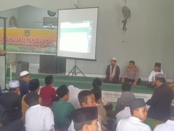 Sat Binmas Polres Dumai Adakan Sosialisasi Pencegahan Radikalisme dan Terorisme di Pondok Pesantren